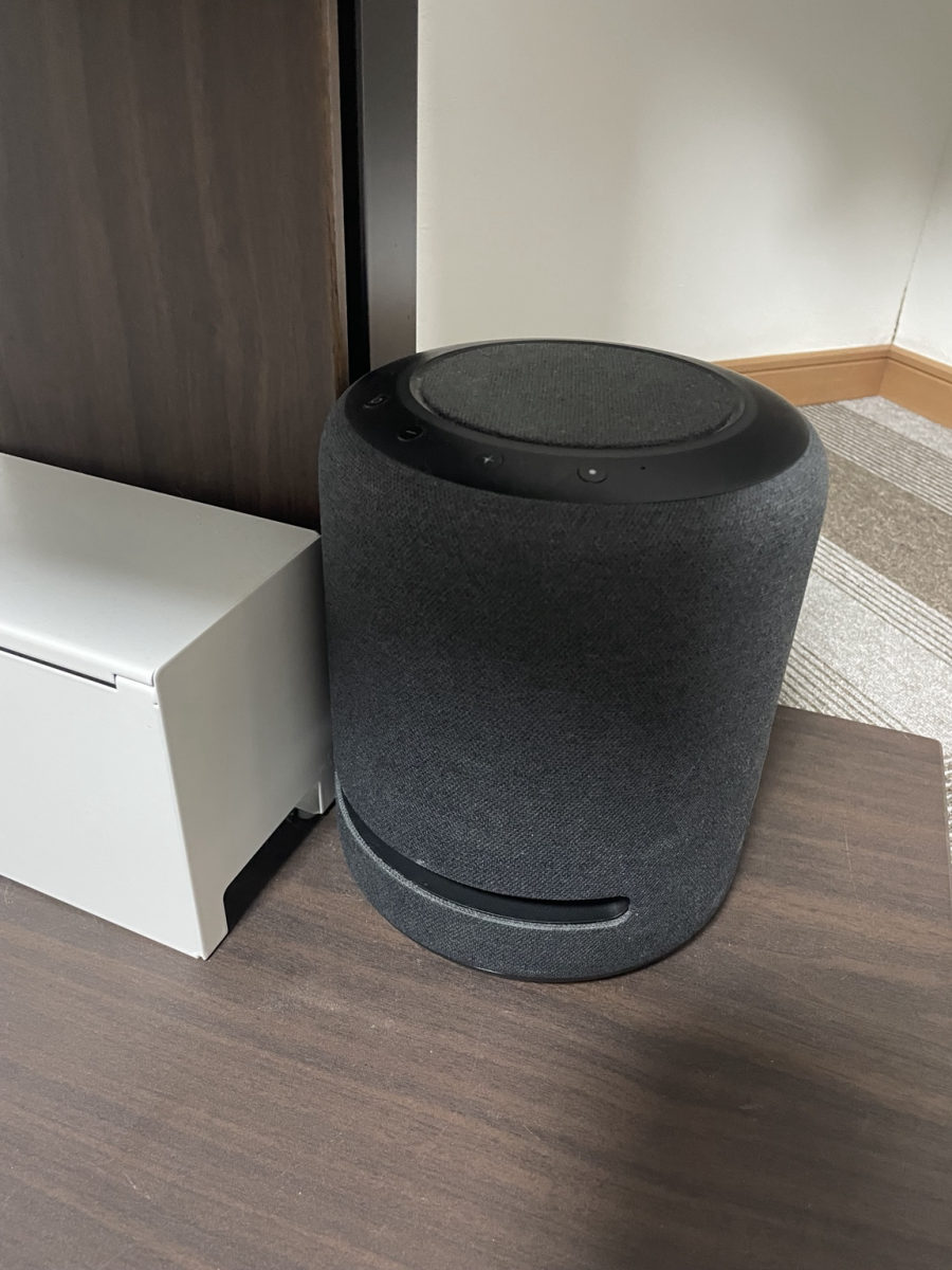 我が家のリビングで使っているEcho Studio